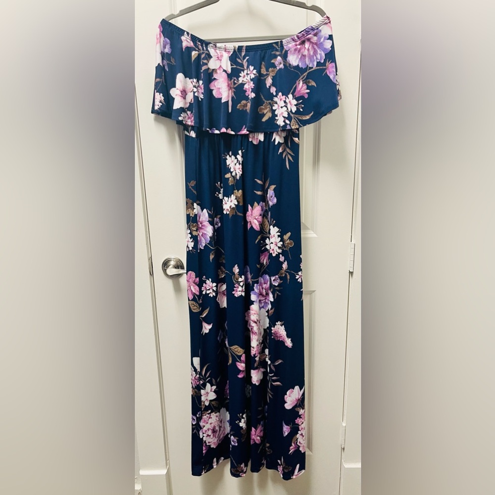 Floral maternity dress, medium